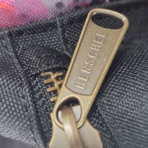 Herschel Suppy Co. Backpack - Picture 4 of 10